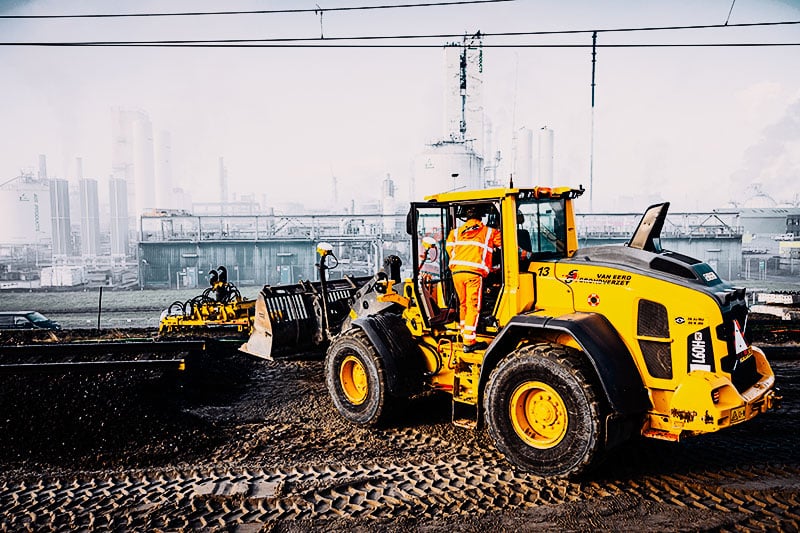 Van Eerd Groep - Ga de uitdaging aan als leerling grondverzet machines