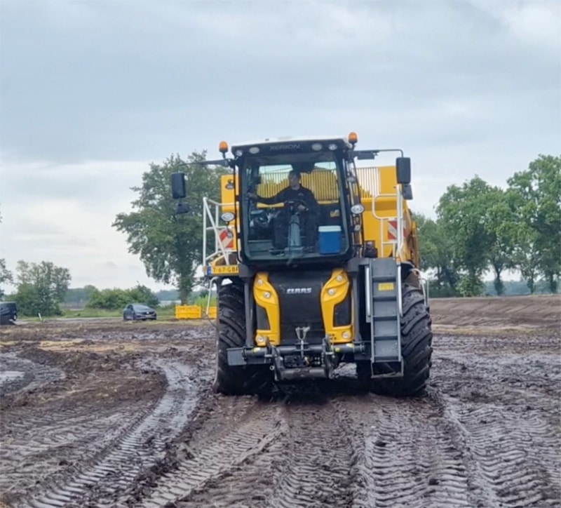 dumper van Van Eerd met lage-druk banden