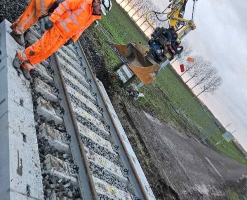 Werkzaamheden Sas Van Gent Spoorvernieuwing Detail van spoorvernieuwing door Van Eerd Groep